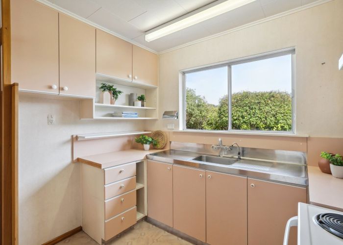  at 4 Matipo Street, Waikanae