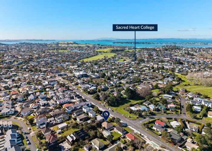  at 27 Line Road, Glen Innes, Auckland City, Auckland
