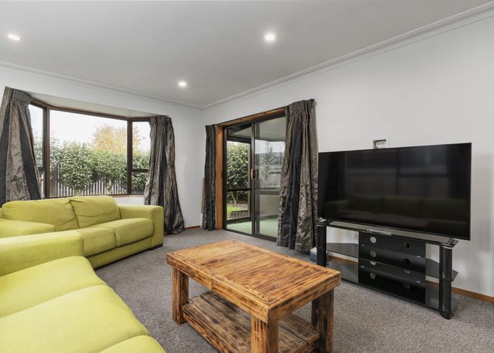  at 2/5A Kilburn Street, Bishopdale, Christchurch