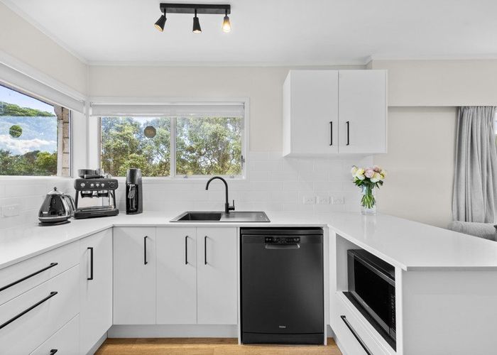  at 1/4 Imogene Way, Half Moon Bay, Manukau City, Auckland