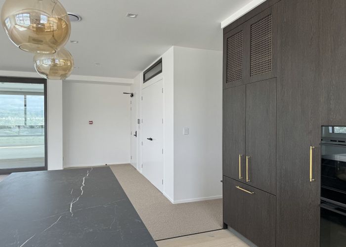  at 401/2A Ropa Lane, Miramar, Wellington