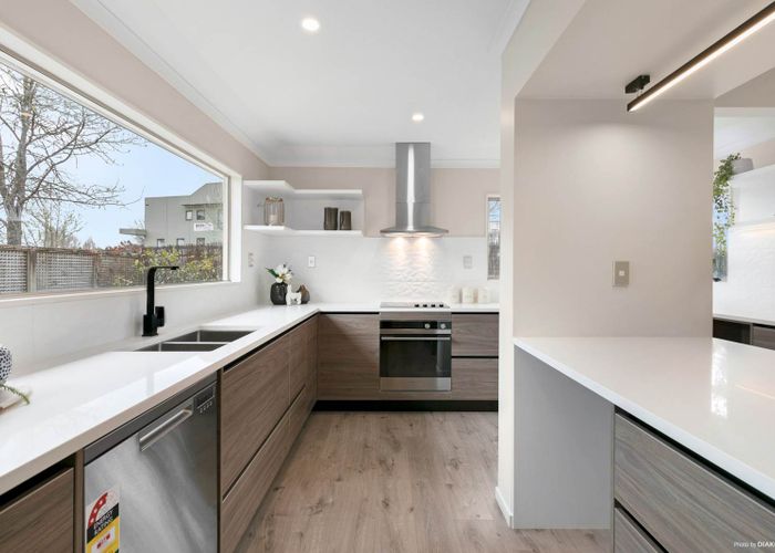  at 42 Amherst Place, Albany, Auckland