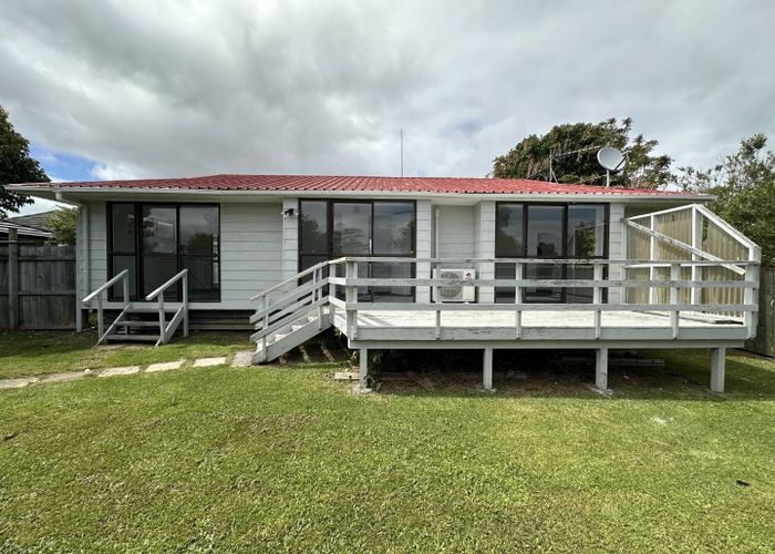  at 2/44 Puriri Road, Manurewa, Auckland