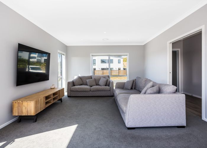  at 65 Queen Charlotte Drive, Aotea, Porirua