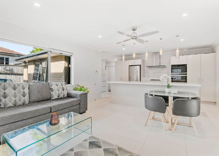  at 42C Hogans Road, Glenfield, Auckland