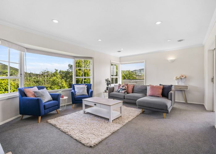  at 2 Parklands Drive, Karori, Wellington