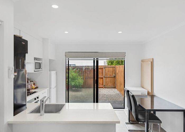  at 2/78 Swaffield Road, Papatoetoe, Manukau City, Auckland