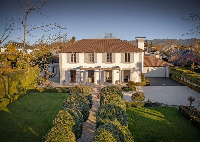 For sale 100 Paparoa Street, Papanui, Christchurch City, Canterbury