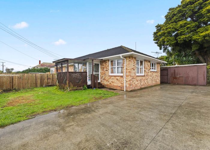  at 2/86 Huia Road, Papatoetoe, Manukau City, Auckland