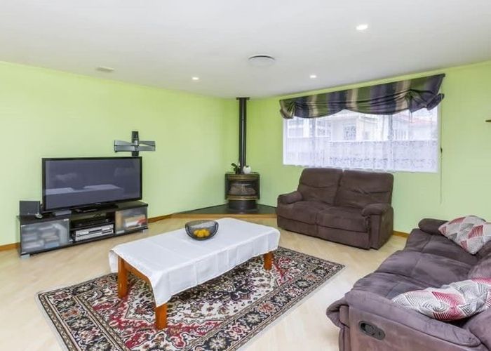  at 2/398 Fergusson Drive, Heretaunga, Upper Hutt, Wellington