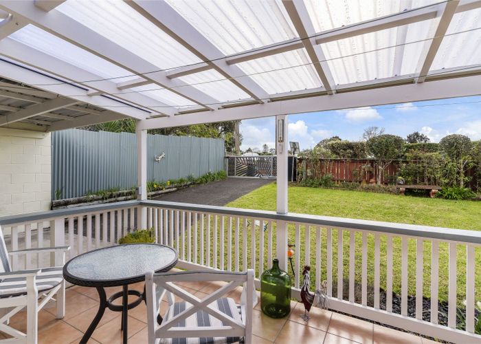  at 22 Larsen Road, Panmure, Auckland City, Auckland