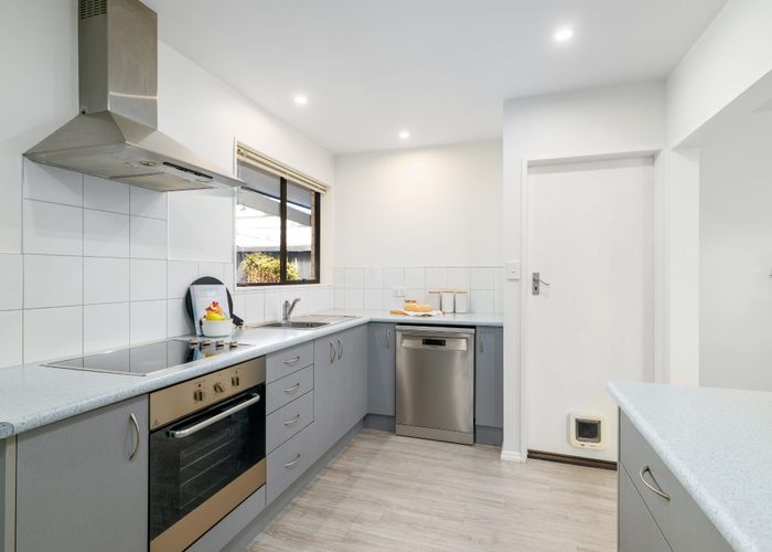  at 2/10 Guise Lane, Hillmorton, Christchurch