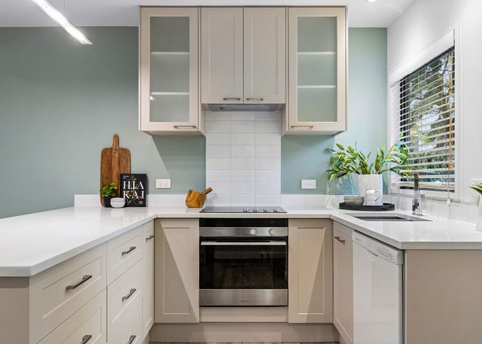  at 4/56 Hewitts Road, Merivale, Christchurch
