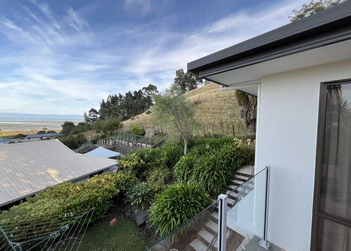  at 11A Werneth Street (upstairs), Atawhai, Nelson, Nelson / Tasman