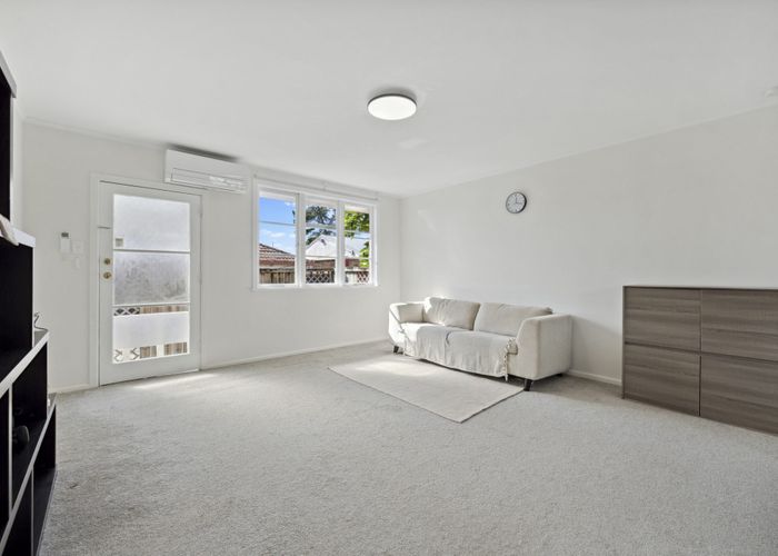  at 2/50 Ferndale Road, Mount Wellington, Auckland City, Auckland