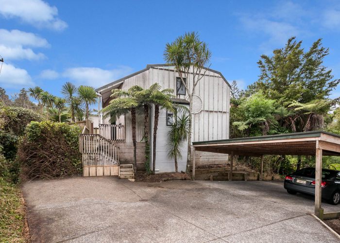  at 1/799 Beach Road, Browns Bay, Auckland