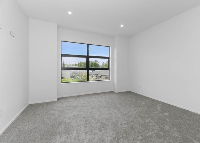 at 44A Godley Road, Green Bay, Waitakere City, Auckland