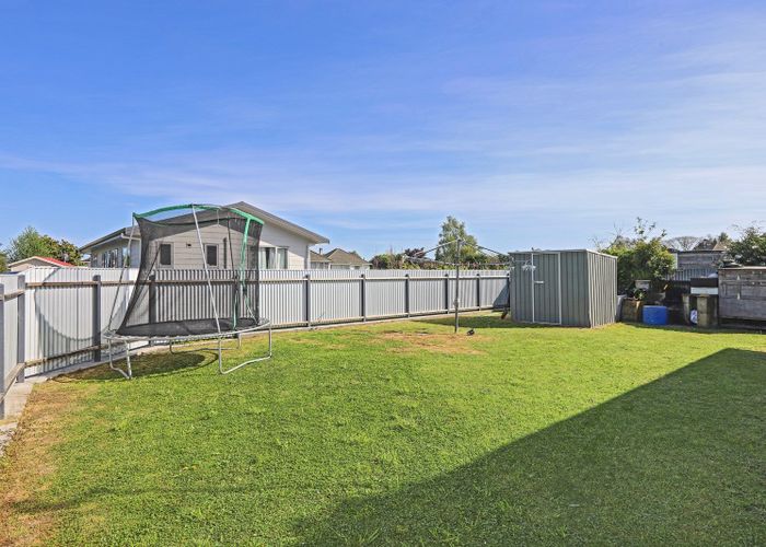  at 1033 Hood Street, Mayfair, Hastings