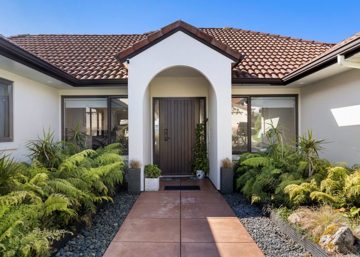  at 54 Mt Lebanon Crescent, The Gardens, Manukau City, Auckland