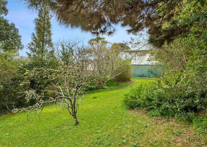  at Springside Place, New Lynn, Waitakere City, Auckland