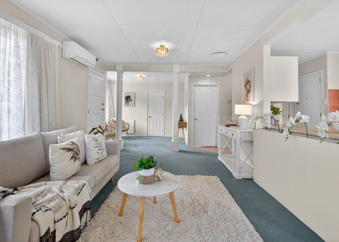  at 37 Mountbatten Grove, Clouston Park, Upper Hutt, Wellington