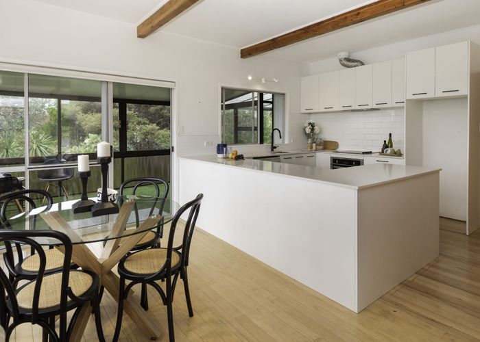  at 3 Jeff Place, Howick, Auckland