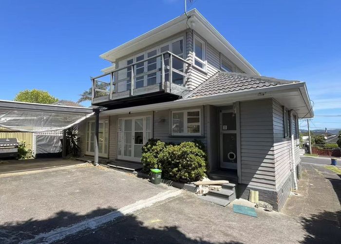  at 37 Strid Road, Te Atatu South, Waitakere City, Auckland