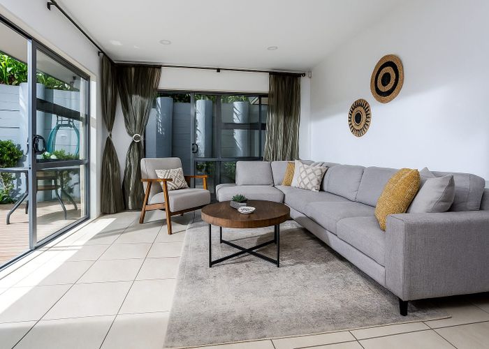  at 25 Langana Avenue, Browns Bay, North Shore City, Auckland