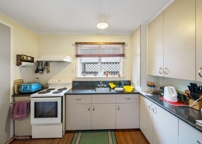  at 28 Sunny Grove, Wainuiomata, Lower Hutt