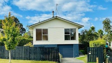  at 110 Sycamore Drive, Sunnynook, Auckland