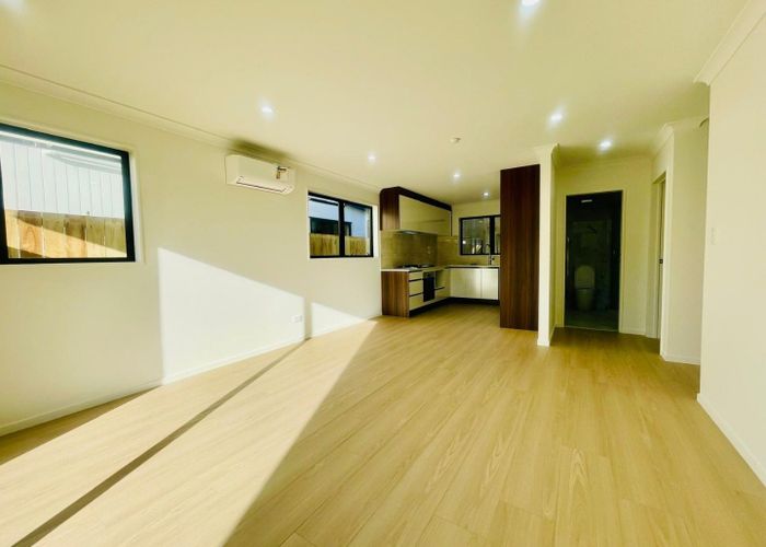  at 8B Neems Place, Manurewa, Manukau City, Auckland