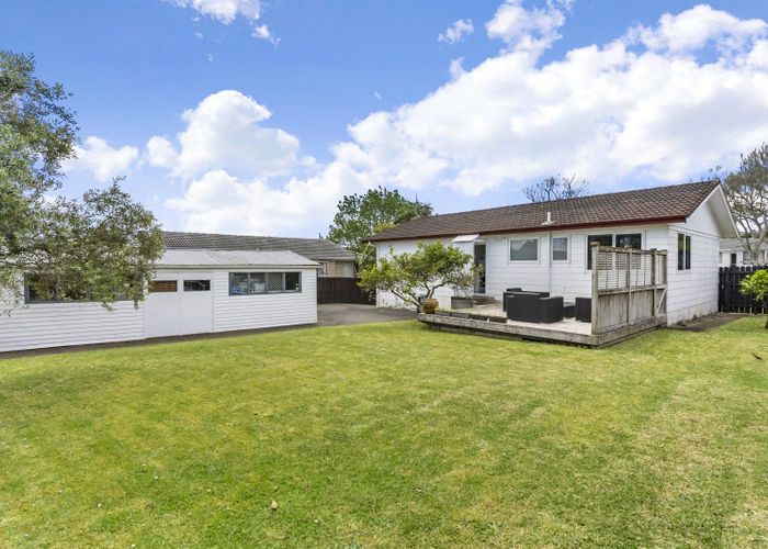  at 95 Everglade Drive, Totara Heights, Auckland