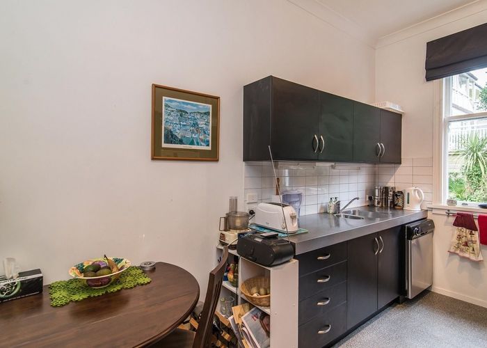  at 2a Rixon Grove , Mount Victoria, Wellington, Wellington