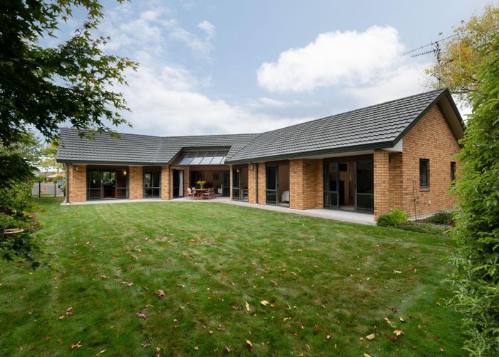  at 45 Canaandale Drive, Flagstaff, Hamilton