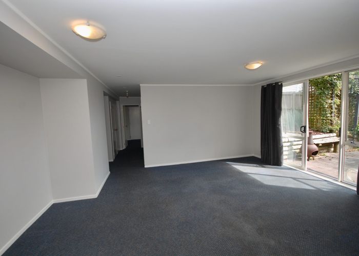  at 24 Exeter Place, Unsworth Heights, North Shore City, Auckland