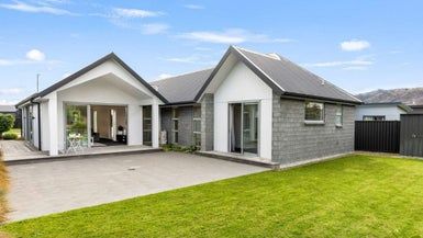  at 9 Smitham Drive, Cromwell, Cromwell