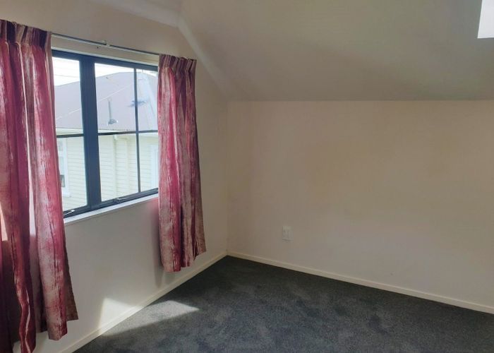  at 32 Firth Terrace, Karori, Wellington, Wellington