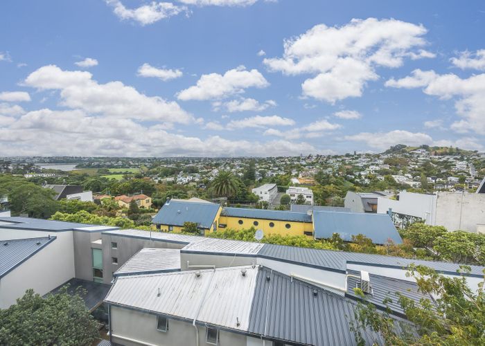  at 302/9 Sarawia Street, Newmarket, Auckland City, Auckland