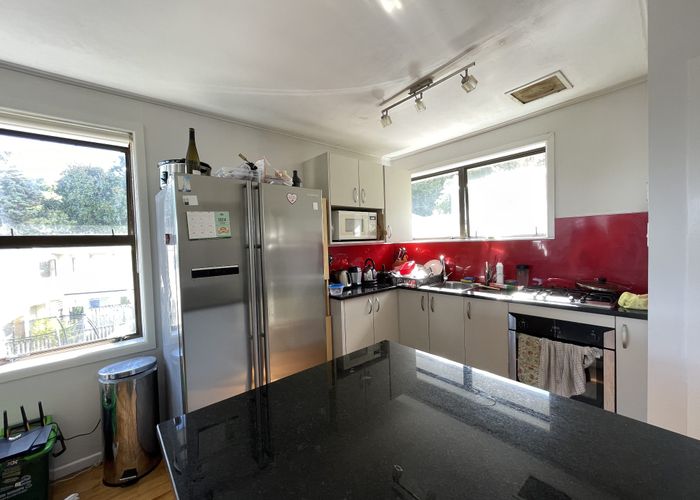  at 18A Cypress Place, Sunnynook, North Shore City, Auckland