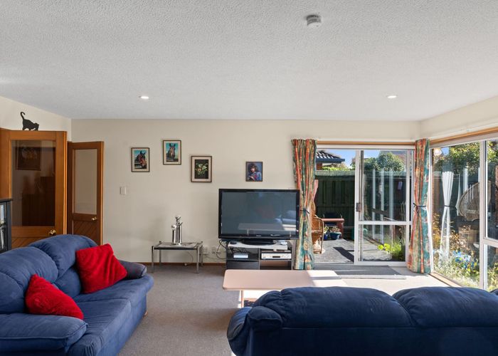  at 2/356 Yaldhurst Road, Avonhead, Christchurch City, Canterbury