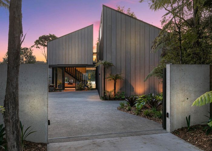  at 16 Kingfisher Grove, Greenhithe, Auckland