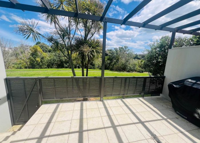  at 9Q Clearwater Cove, West Harbour, Auckland