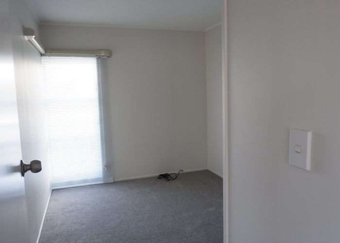  at 4/1223 New North Road, Mount Albert, Auckland City, Auckland