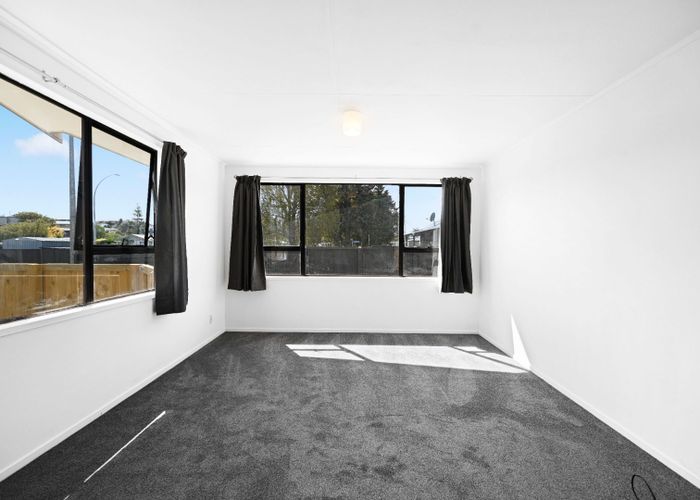  at 45 Karen Crescent, Dinsdale, Hamilton