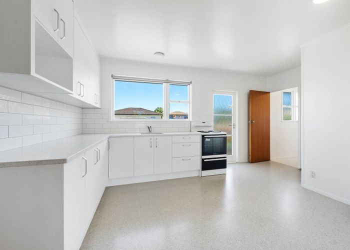  at 2/97 Pah Road, Epsom, Auckland