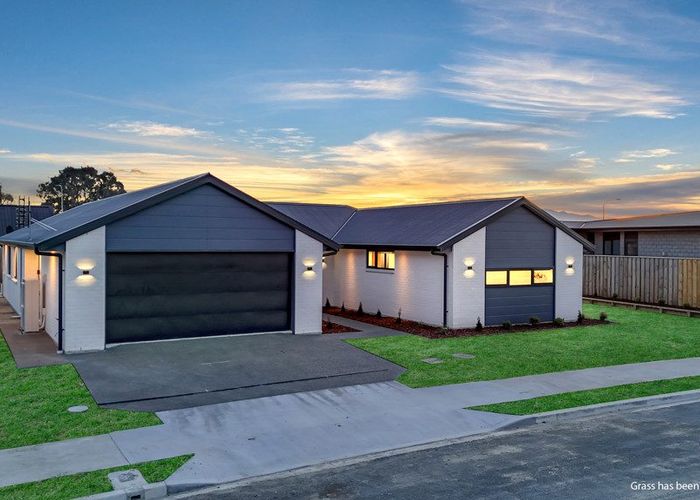  at 14 Greig Crescent, Amberley, Hurunui, Canterbury
