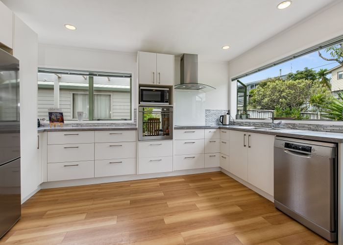  at 8 Inca Place, Snells Beach, Snells Beach