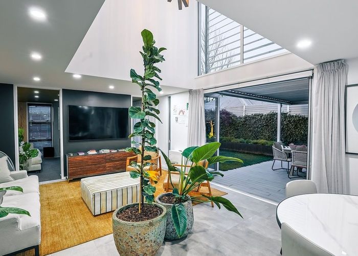  at 76A Glandovey Road, Fendalton, Christchurch City, Canterbury