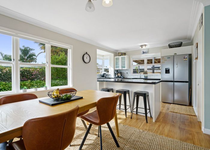  at 54 Chaucer Street, Leamington, Cambridge