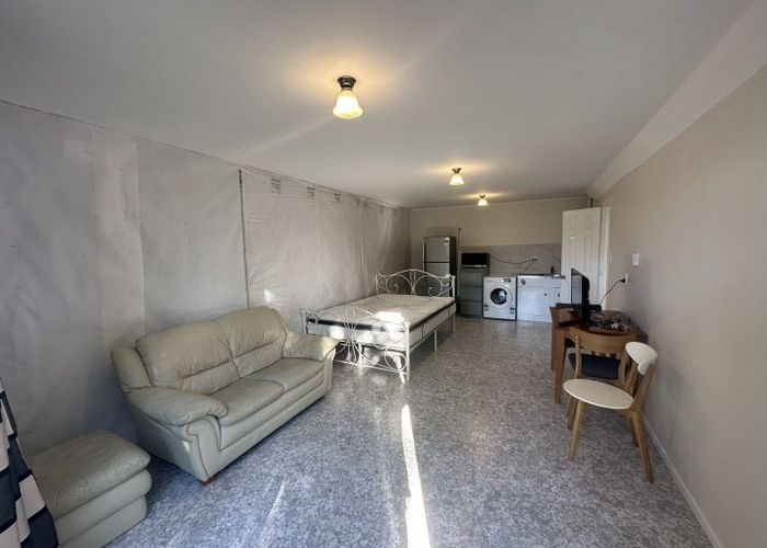 at 25 Ellice Road, Totara Vale, North Shore City, Auckland
